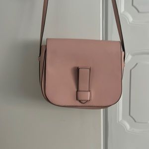 *** Reposh *** Banana Republic vegan crossbody